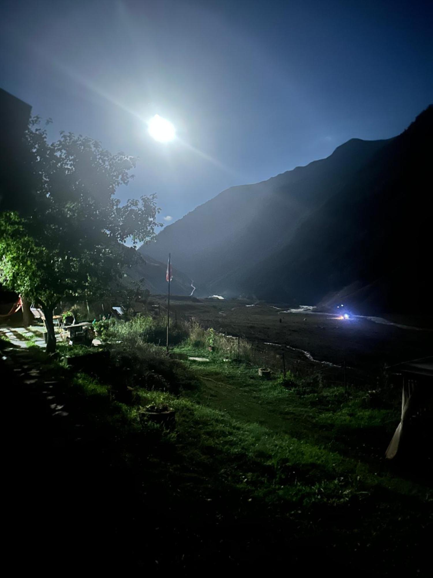 Pirikiti Hotel Akhmeta Bagian luar foto