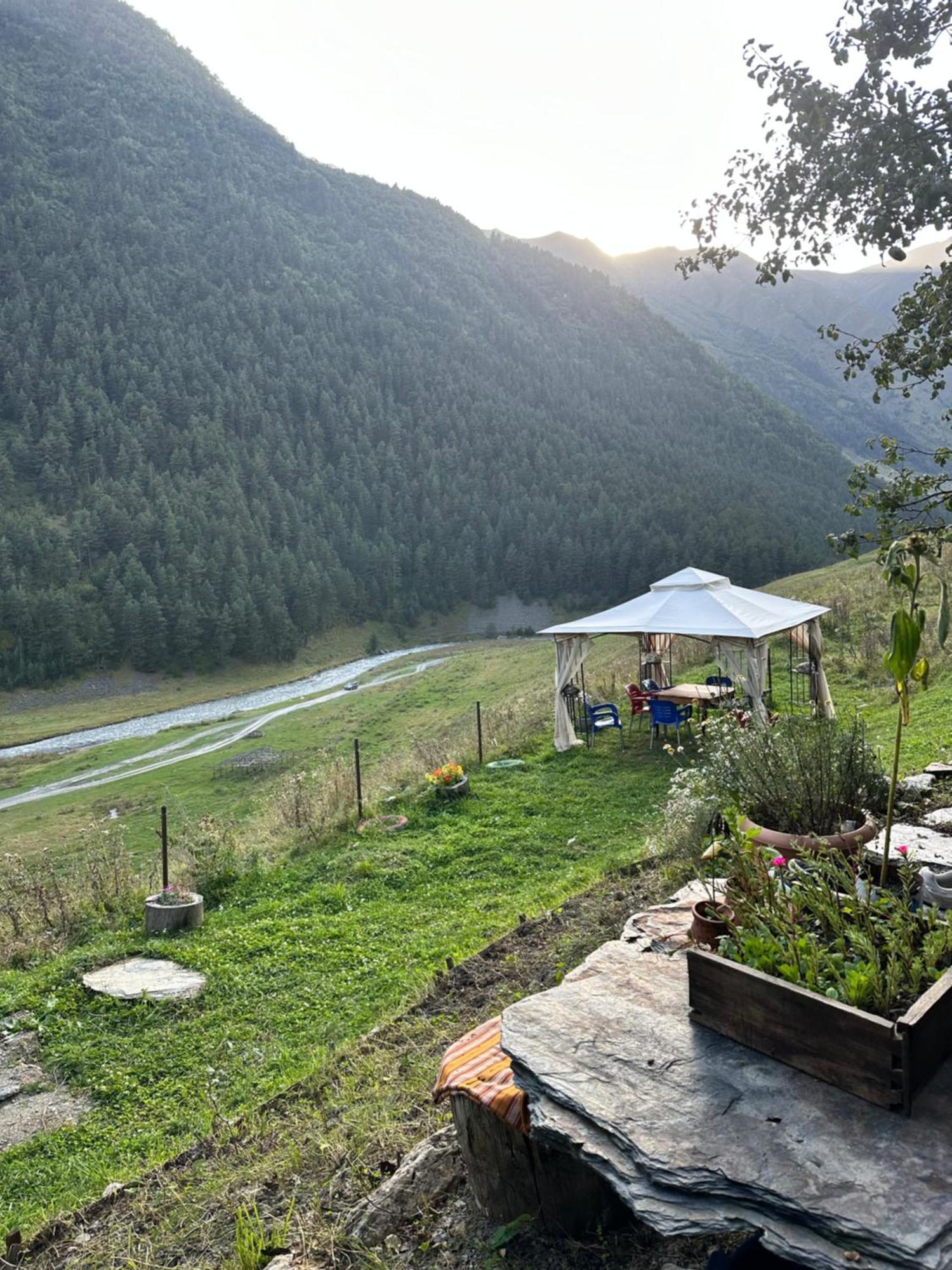 Pirikiti Hotel Akhmeta Bagian luar foto
